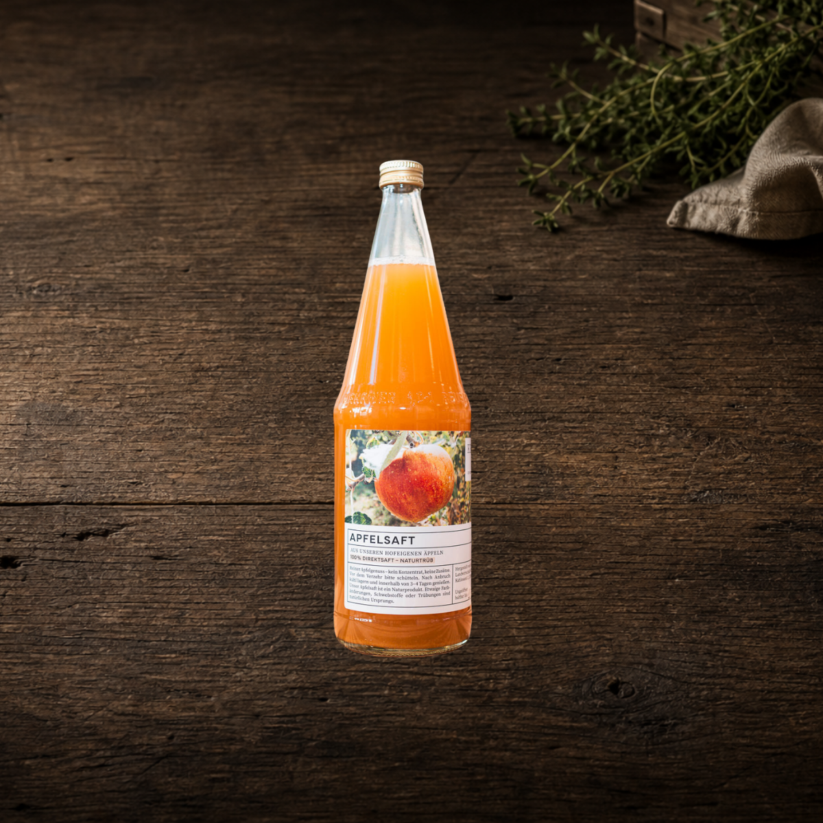 Apfelsaft aus eigener Herstellung